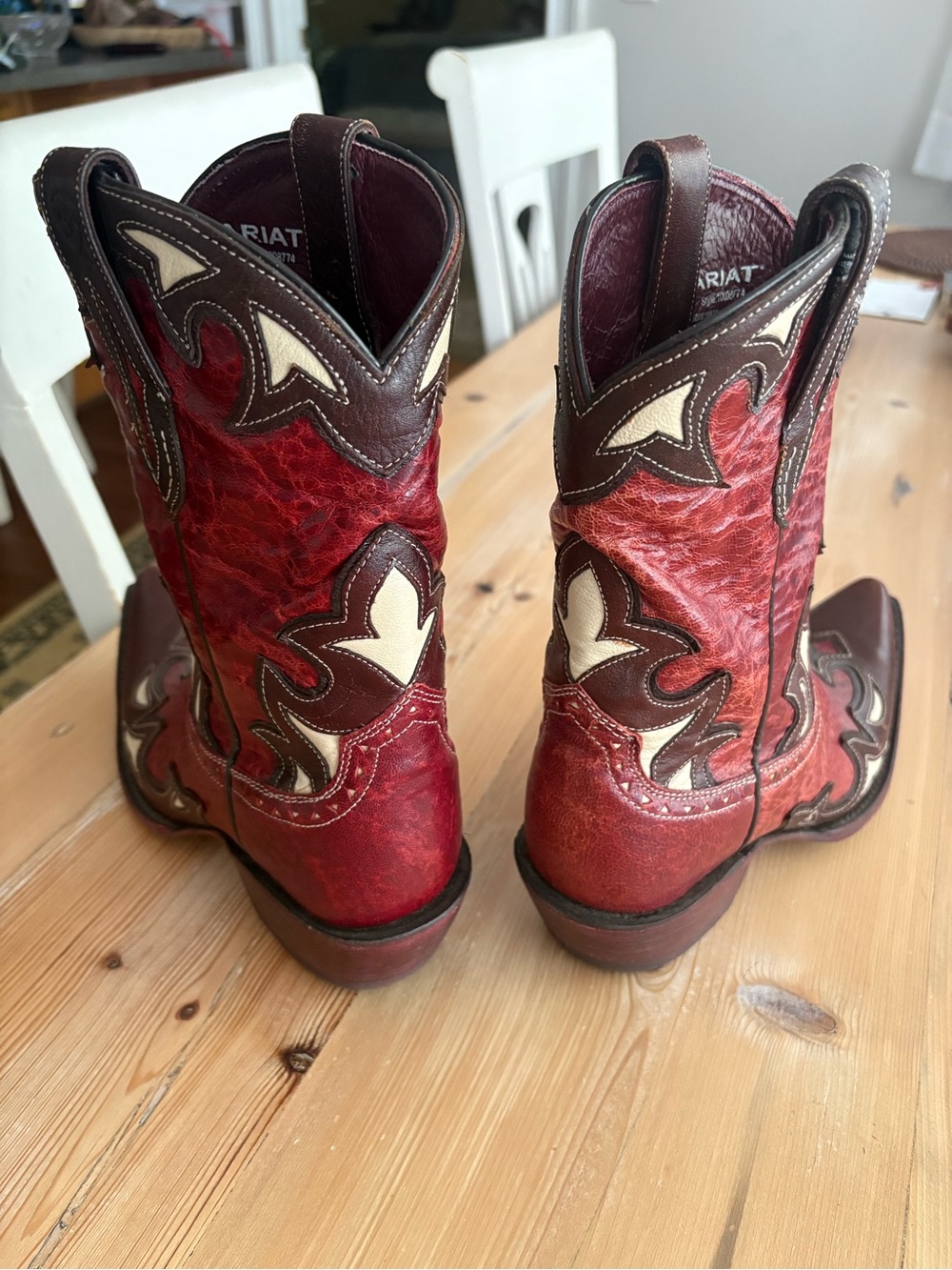 Ariat Red and Cream Western Embroidered Leather Heeled Boots - Picture 4 of 7